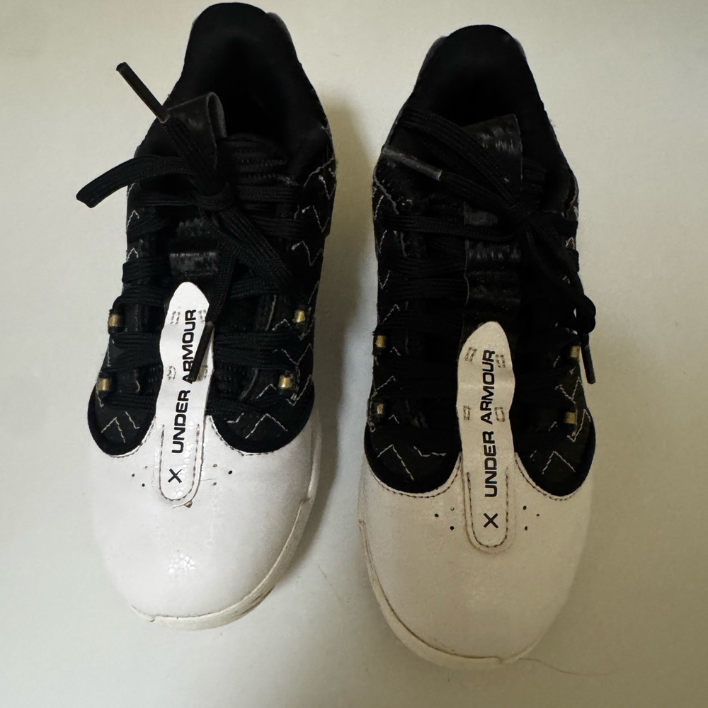 Under Armour Monochrome Athletic Shoes